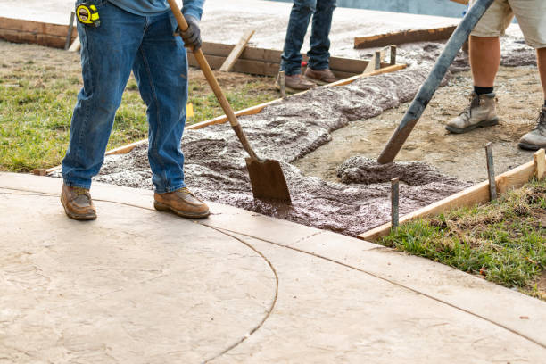 Best Commercial Concrete Contractor  in Thorndale, TX
